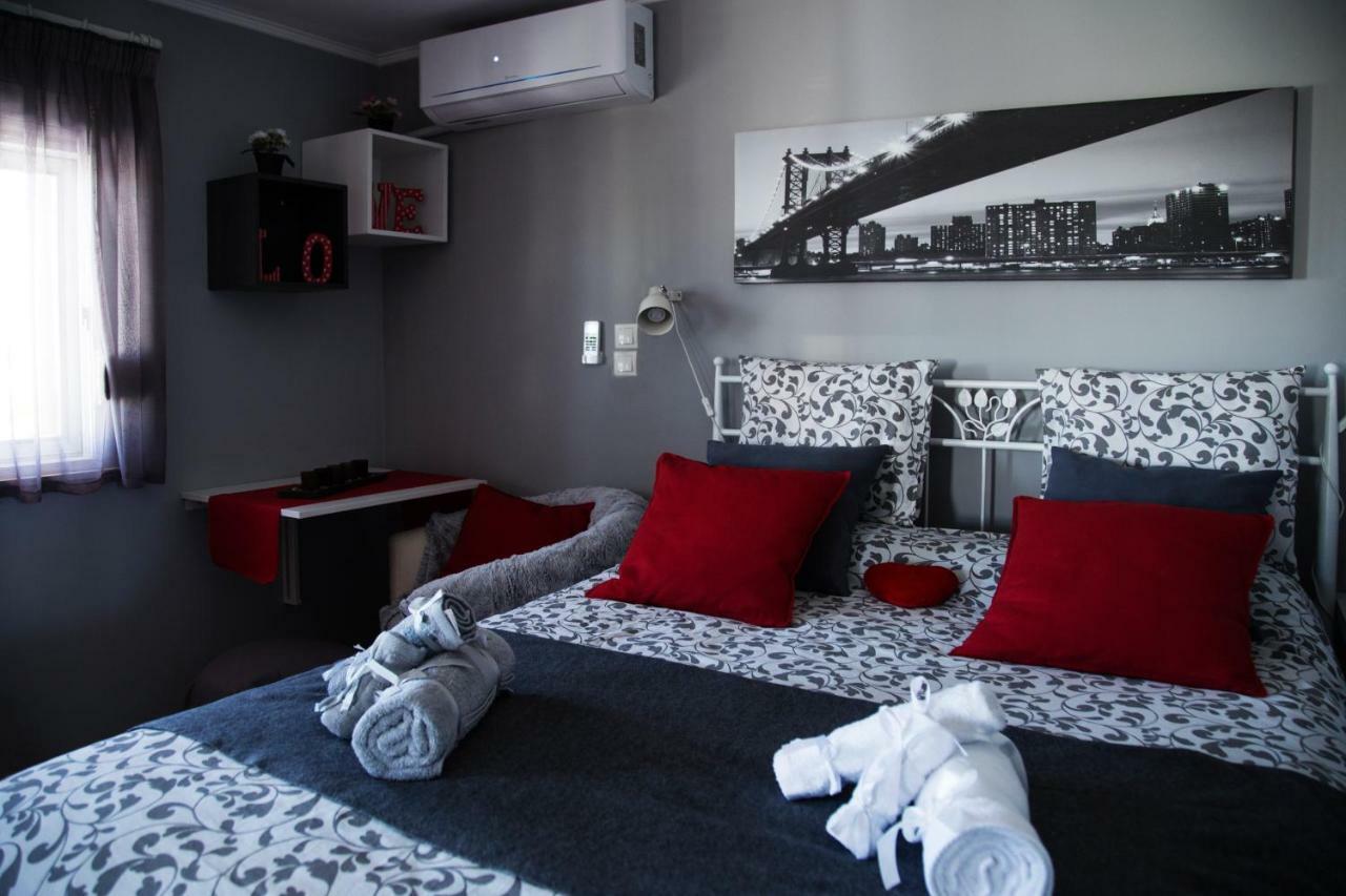 'Romeo & Juliet' Cozy Apartment With Breathtaking View Athen Eksteriør billede